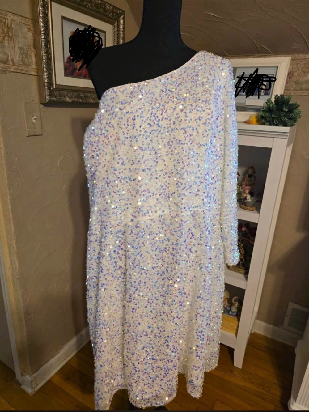 Sydney’s Closet size 26 knee length dress